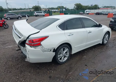 2015 Nissan Altima 2.5/S/Sv/Sl z USA, uszkodzony, nr VIN 1N4AL3AP9FC139212